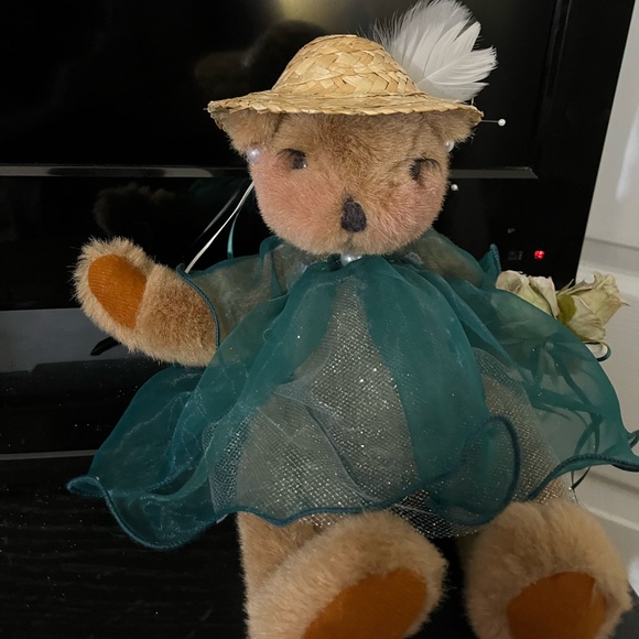 Hand made dressed bear - Picture 1 of 2
